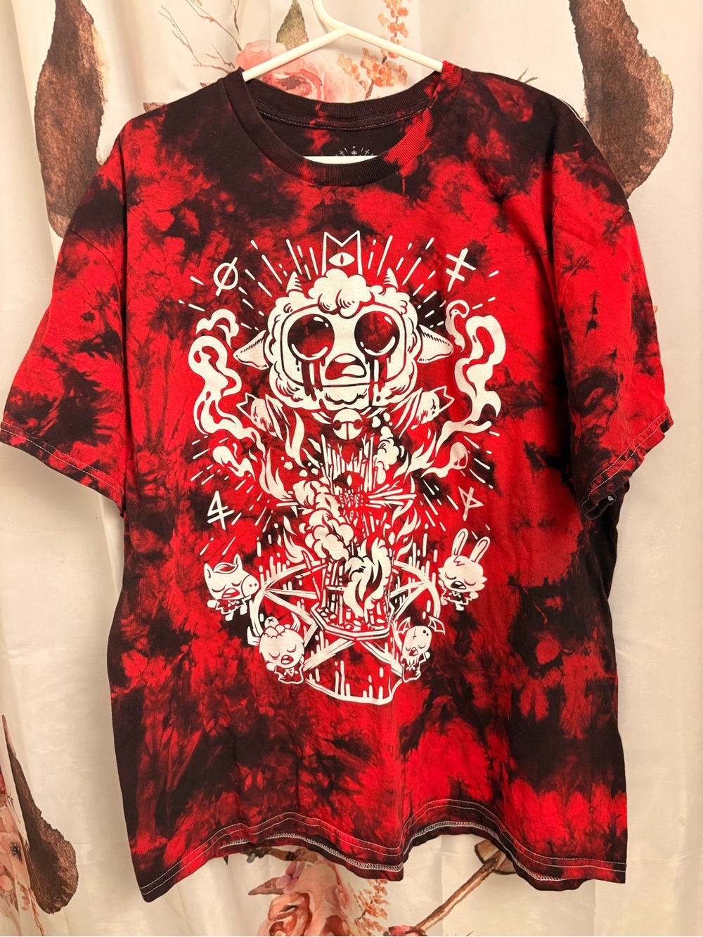 Ladies XL Red & Black Tie-Dye Graphic Tee
